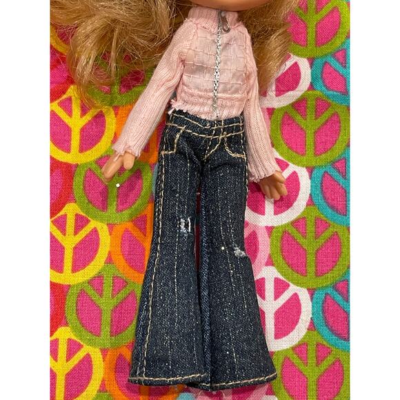 Bratz Kidz Cloe Doll Pink Top Jeans 7" - Picture 4 of 6